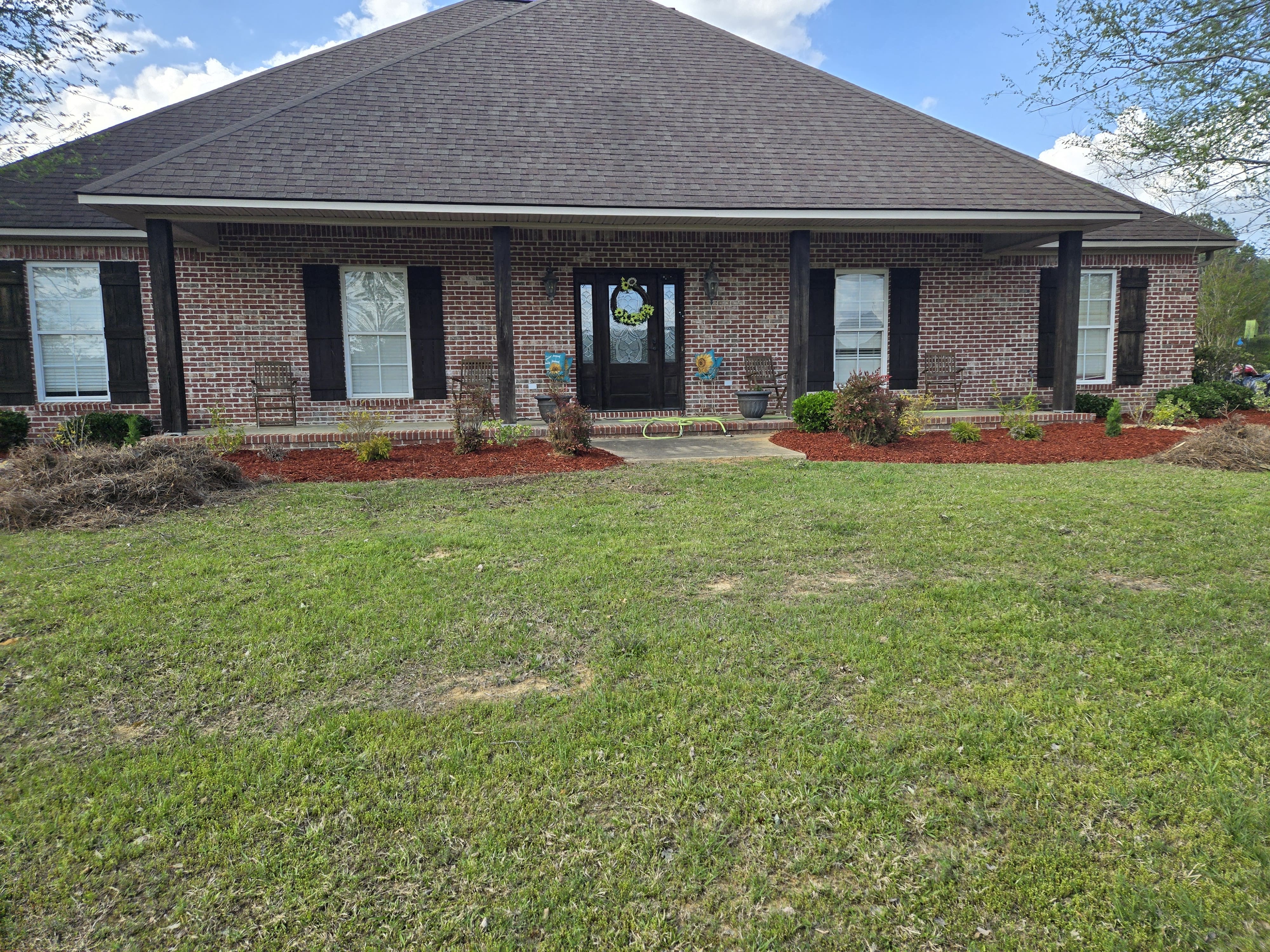 Lawn Care & Mulching